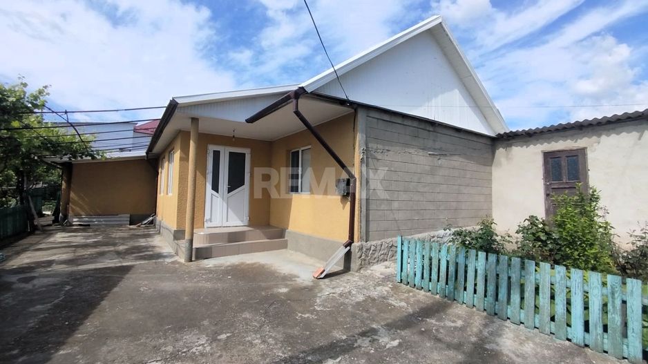 Casă de vânzare – 4 camere | 119 m² | 8,5 ari Țînțăreni R-ul Anenii Noi - Poză 1