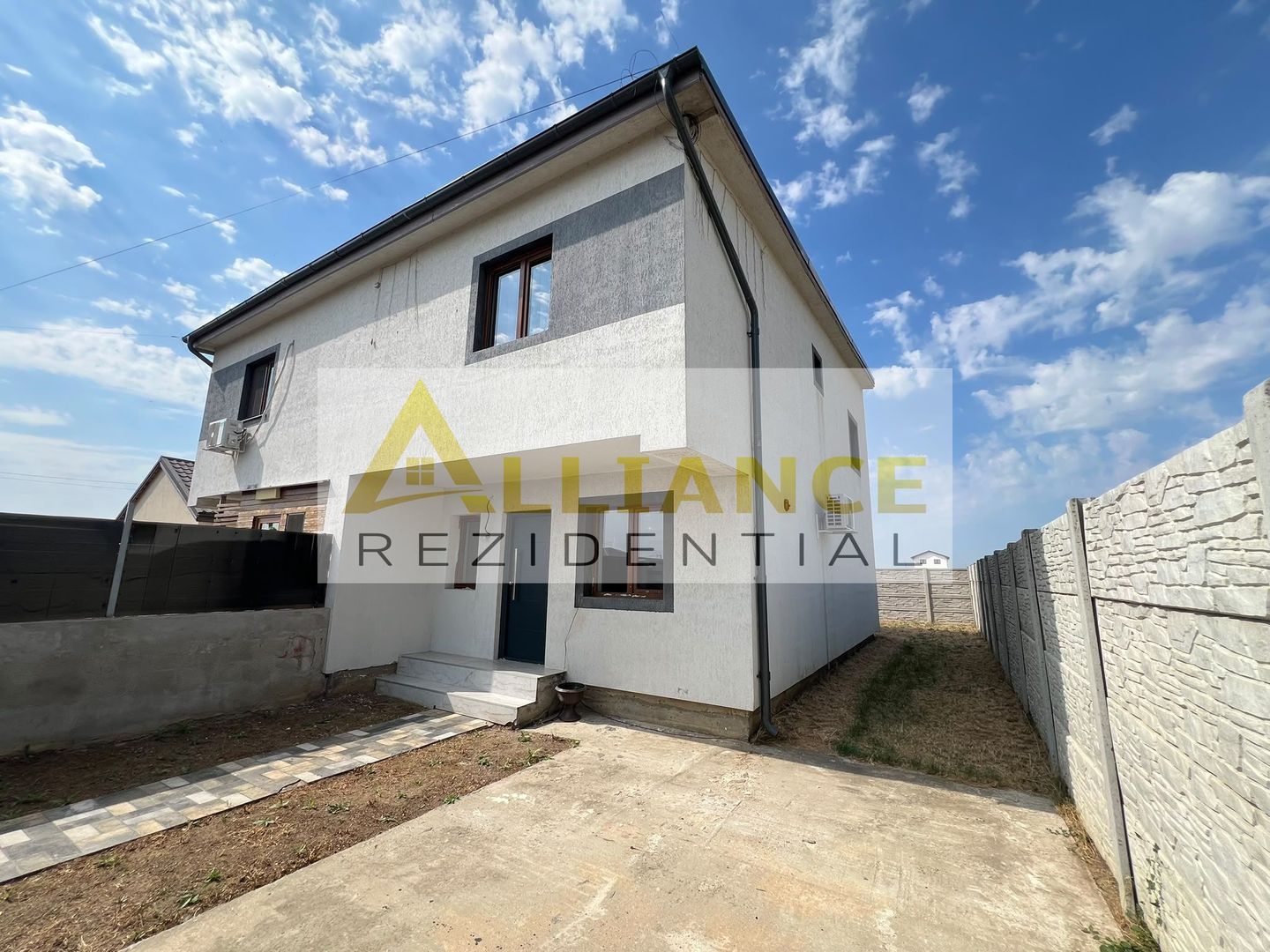 Duplex mobilat si utilat  - 3 camere -2 bai - Poză 3
