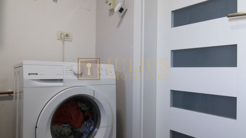 Garsoniera la casa, curte interioara si loc de parcare inclus - Poză 10