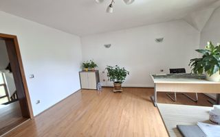 Spatiu birouri casa individuala curte proprie 9 birouri Selimbar - Poză 4