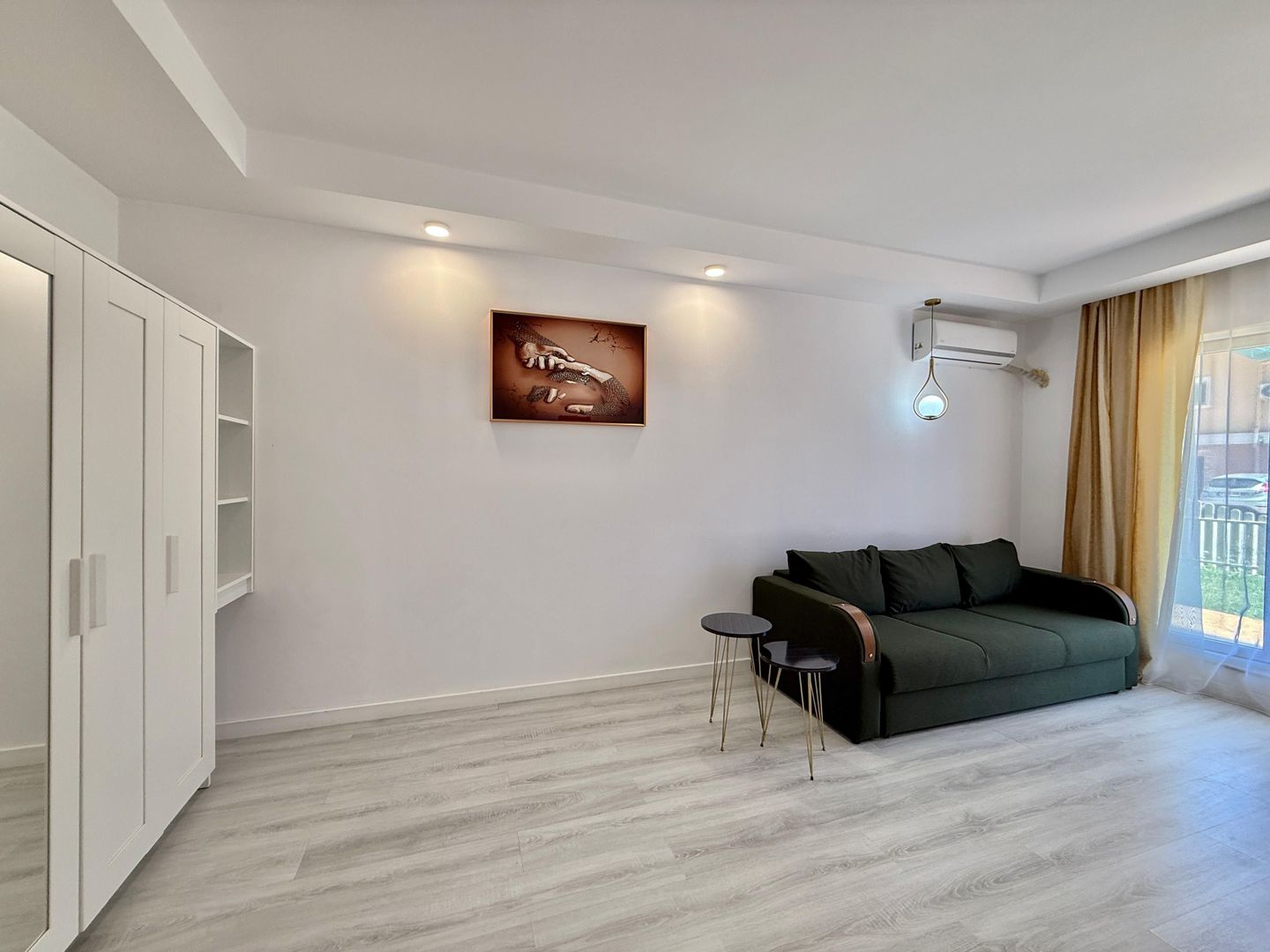COSMOPOLIS - Apartament Tip studio cu 49 mp gradina,complet mobilat - Poză 3