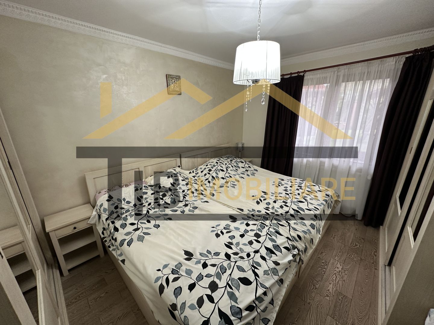 Vila cu 8 camere de vanzare, teren 1580mp, Zona Praid - Poză 35