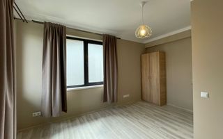 Casă / Vilă cu 4 camere de închiriat - Dezmir - Poză 8