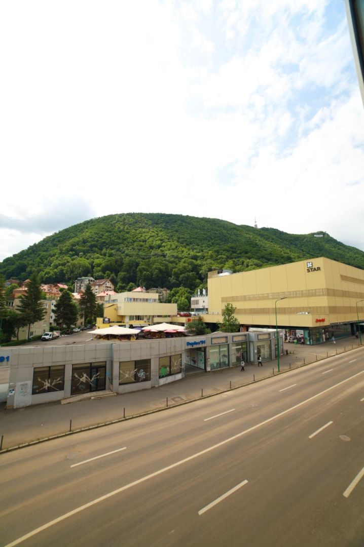 Centru 2 Camere , 52mp, liber, 125000Euro - Poză 12