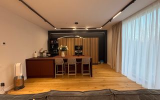 Vila 5 camere complex residential Tunari - Poză 31