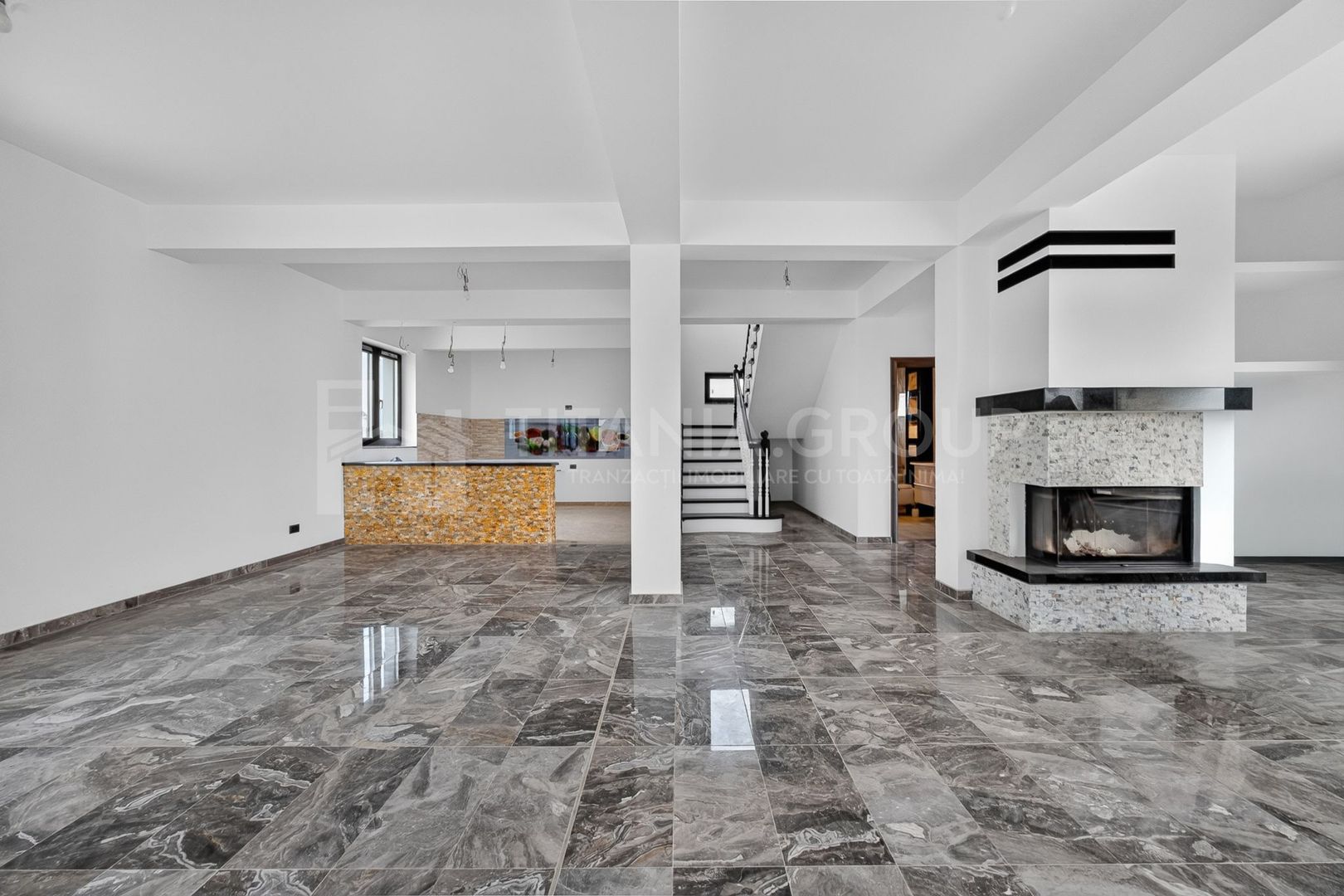 Vila cu arhitectura deosebita, teren 636mp, Cristian, Brasov - Poză 26