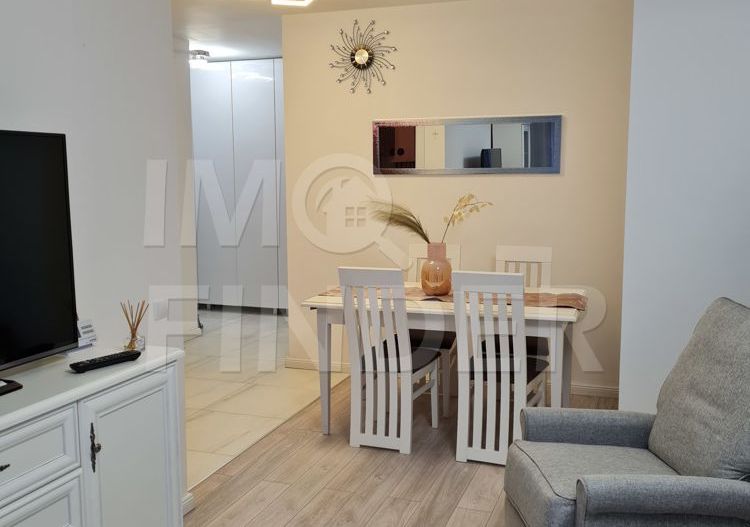 Apartament de Lux cu Gradina si Parcare zona Centrala - Poză 2