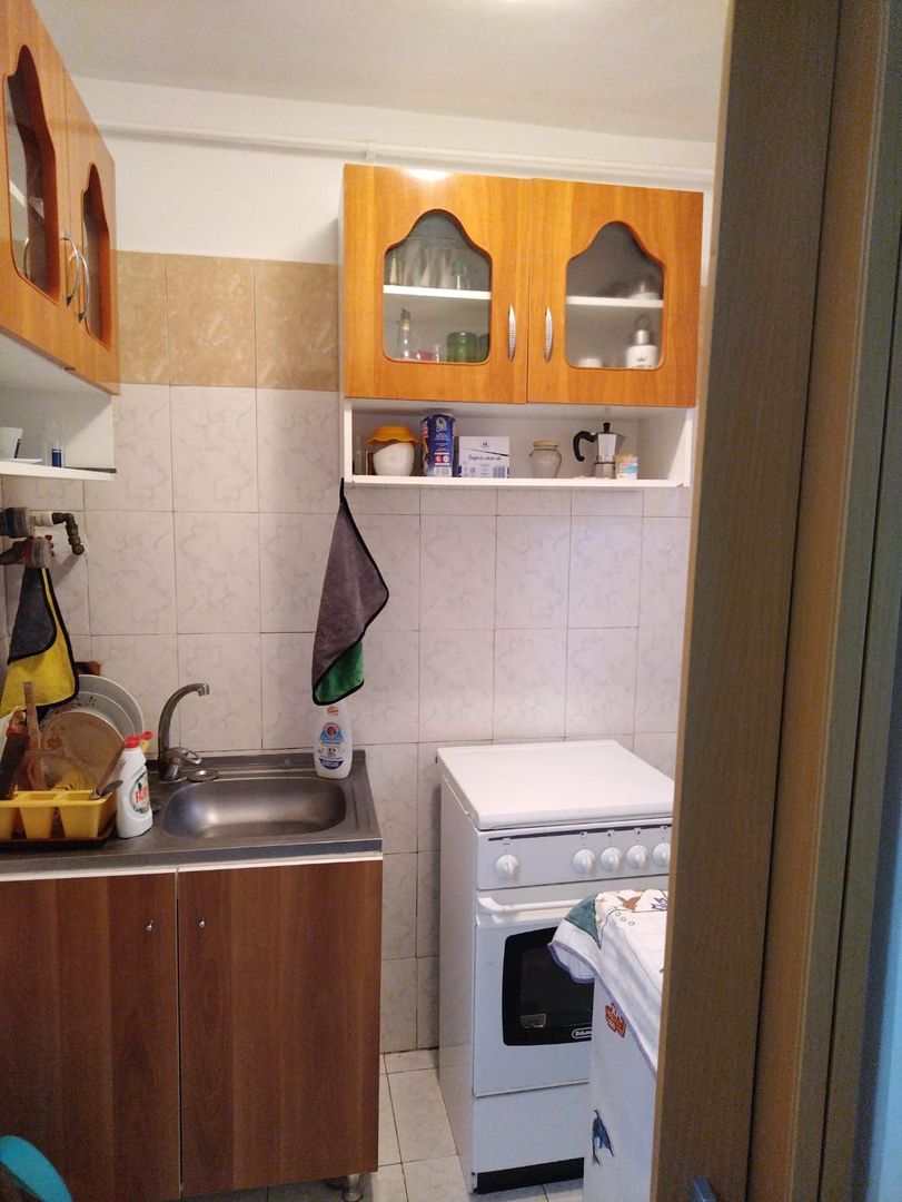 Garsoniera in stare buna Crinul de Padure Parc Drumul Taberei - Poză 4