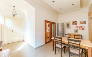 Apartament ultracentral pe Episcopiei - Poză 2