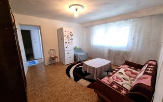 De vanzare apartament 2 camere, Cetate - Poză 2