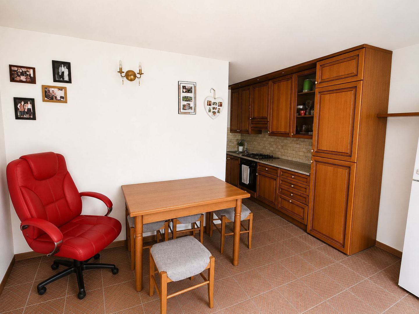 Casa si gradina-95000euro-Picioru Lupului-Comuna Ciurea - Poză 14