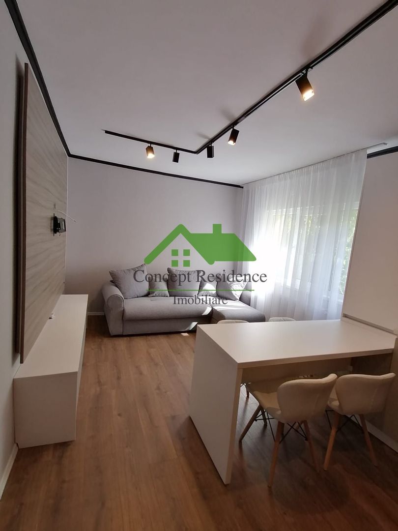 Vand apartament 3 camere, ultrafinisat, Aleea Dobrogei - Poză 1