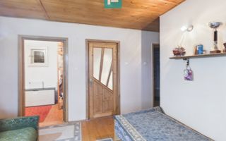 Vilă stil montan, 270 mp, teren 3000 mp - Poză 21