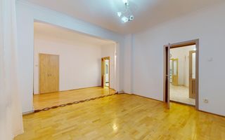 Vila cu suprafata de 360mp si teren 700mp-Racadau - Poză 7