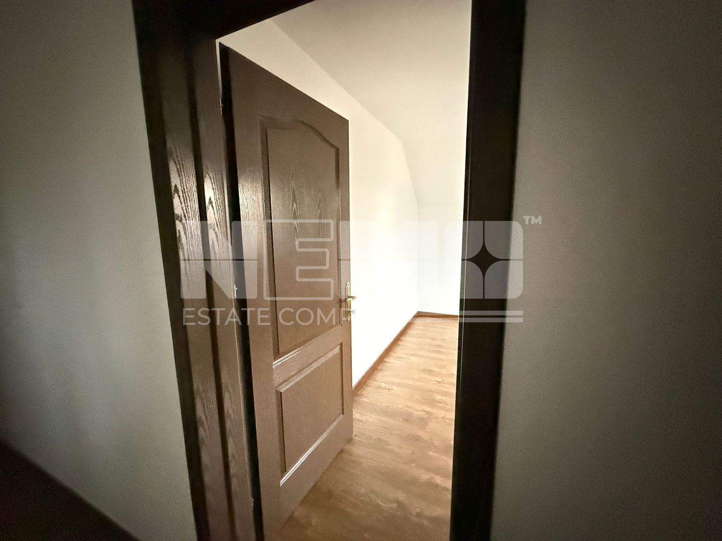 CASA DE VANZARE | 155.00 EURO | 200MP UTILI | 2500 MP TEREN | - Poză 8