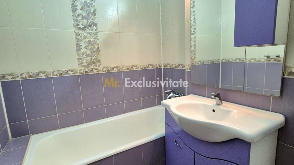 Apartament 3 camere - metrou 1 Dec. - Poză 9