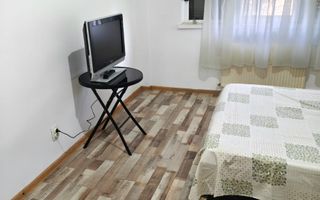 De inchiriat garsoniera in Micro 40, etaj 2/3, 900 lei - Poză 3