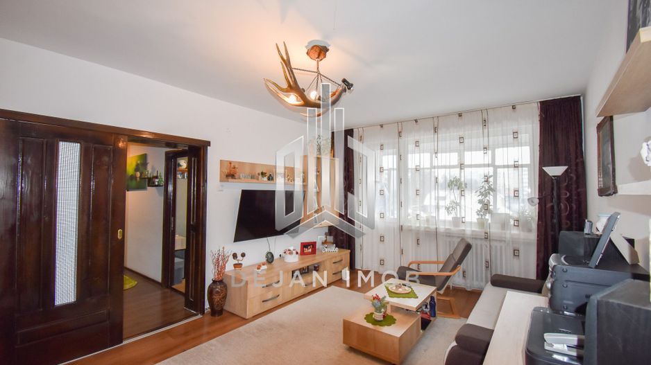 Apartament cu 3 camere | Etaj 3 | Zona Simeria - Poză 2