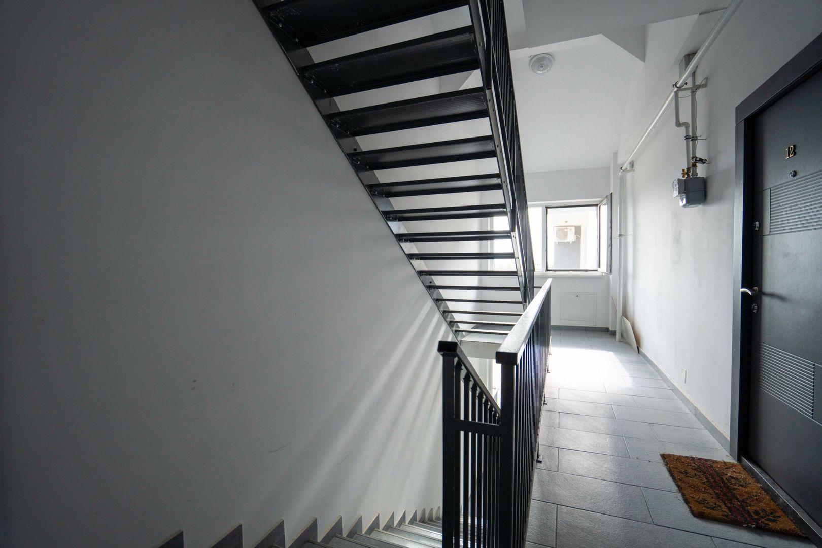 Apartament cu 2 camere de închiriat – bloc nou, zona Iosia Oradea - Poză 11