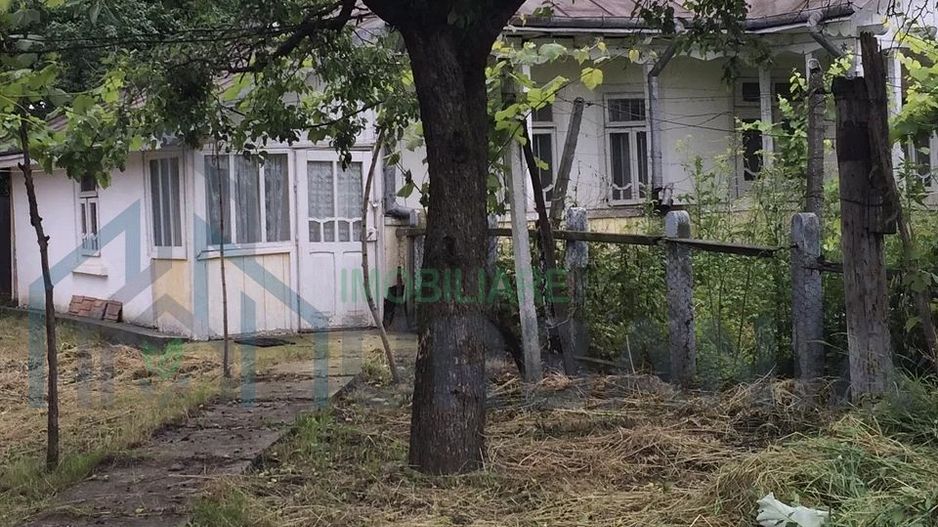 Casă Bătrânească în Satul Moreni, Comuna Prisecani, Iași - Poză 4