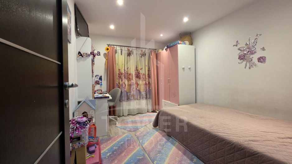 Apartament decomandat 4 camere - Terezian - Poză 3