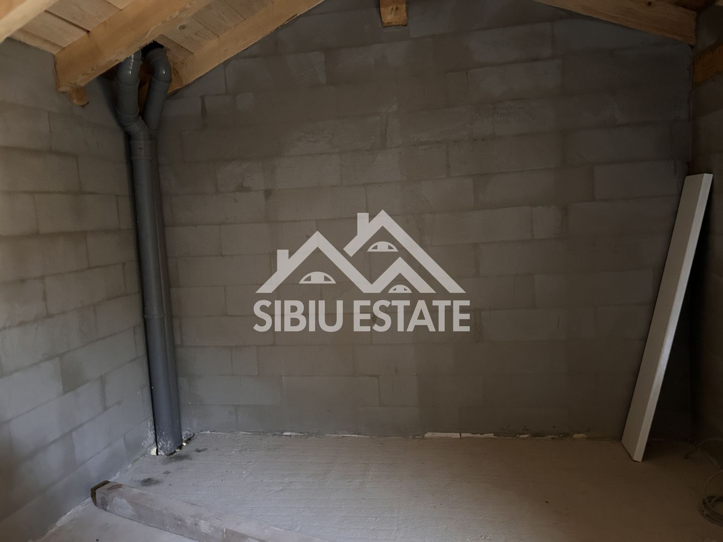 Apartament modern 2 camere, pod amenajabil, balcon,  parcare inclusa - Poză 13