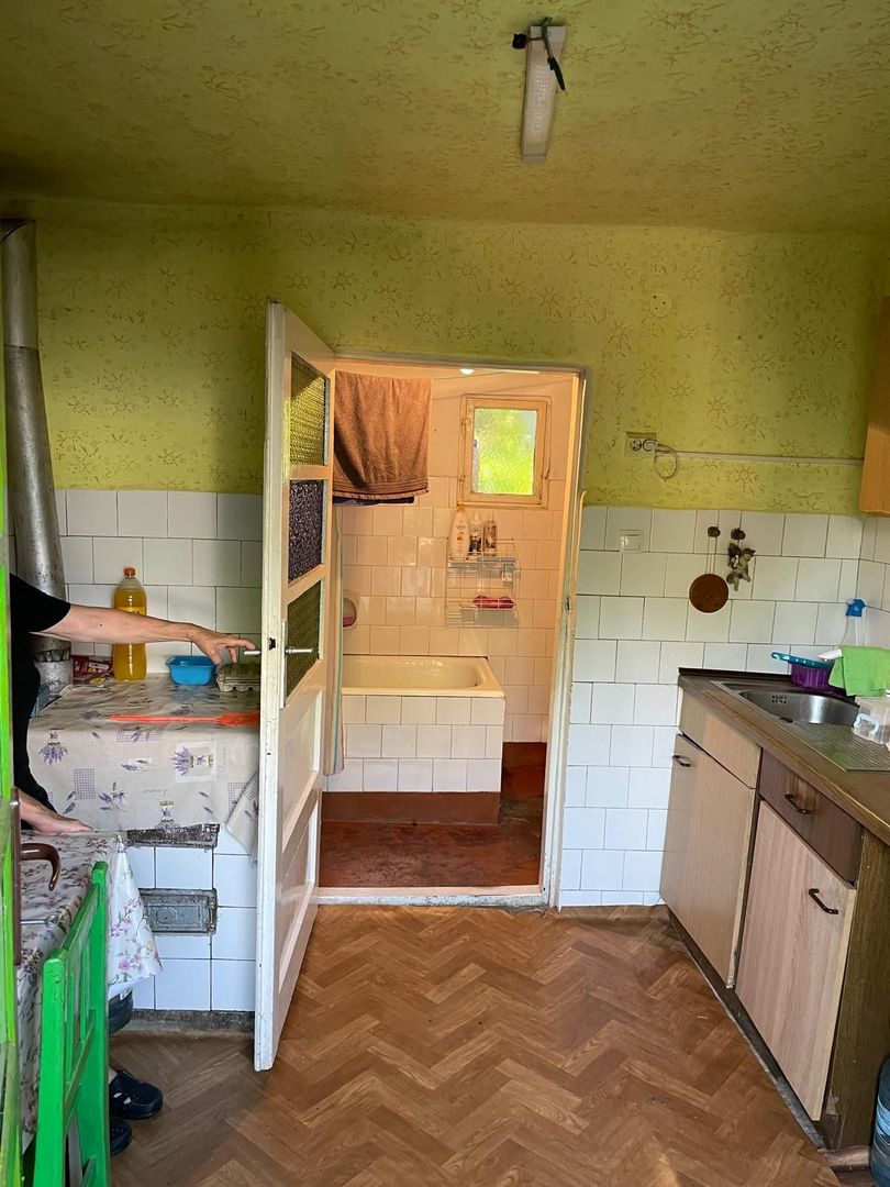 Casa parter 35 km de la Timisoara - Poză 9