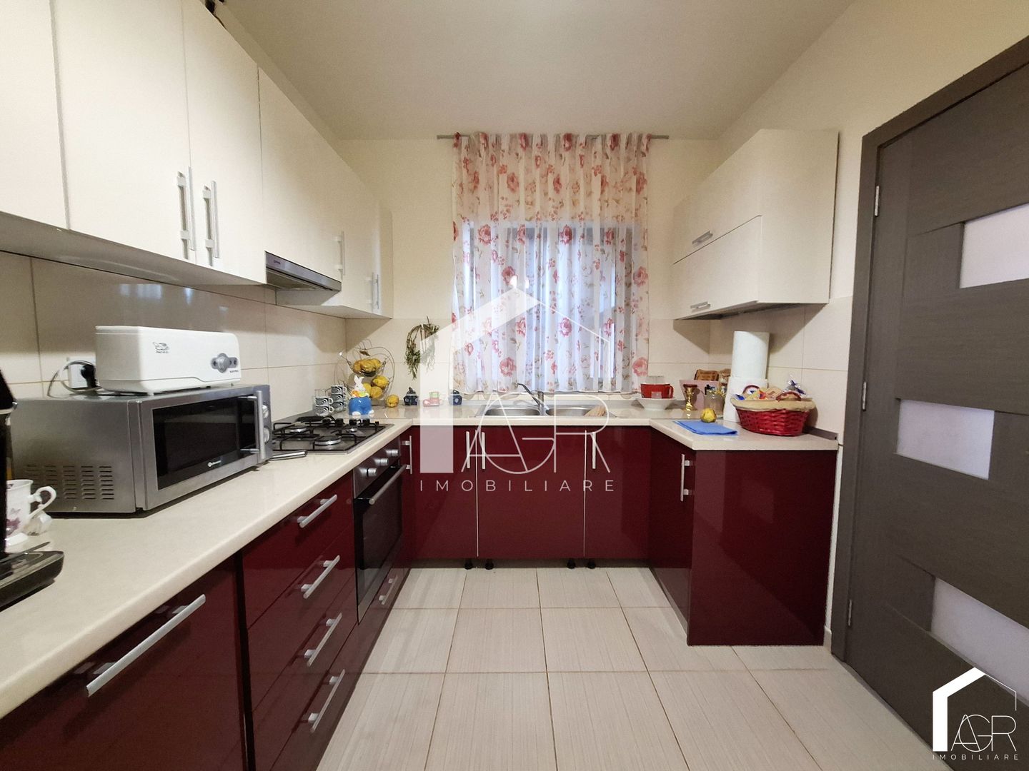 Vila cu 7 camere de vanzare in Paulesti - Poză 8