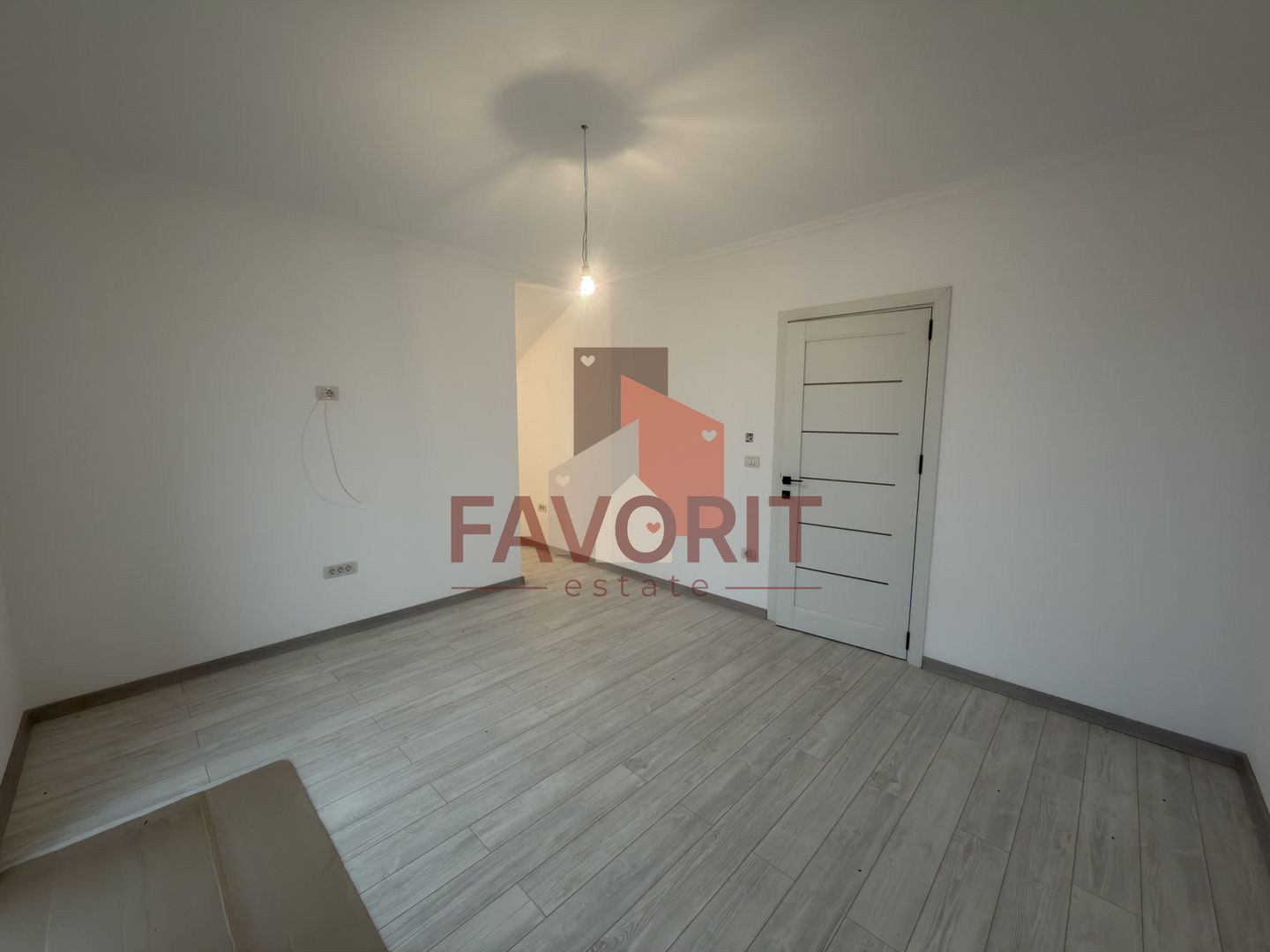 Casa individuala finalizata. Acces asfaltat - Poză 5