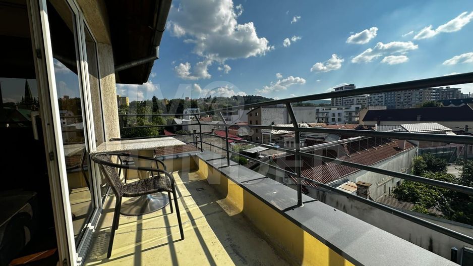 Inchiriere apartament 3 camere in Vila, Central - Poză 14