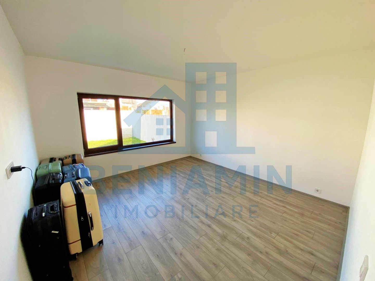 Casa noua stil mediteranian - P+1 - 4 dormitoare - 176mp - Damila - Poză 9