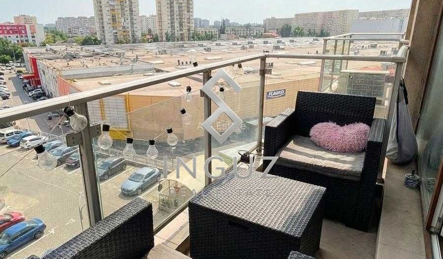 Apartament cu 2 camere și parcare subterană - Poză 4