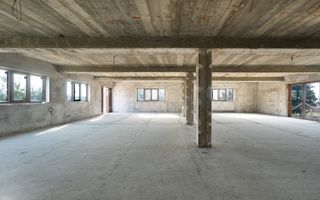 Casă P+1E, 402 mp, teren 3.600 mp, 17 km de Roman - PREȚ LA OFERTĂ! - Poză 5
