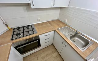 Apartament cu 2 Camere, Etaj Intermediar, Zonă Ultracentrală - Poză 9