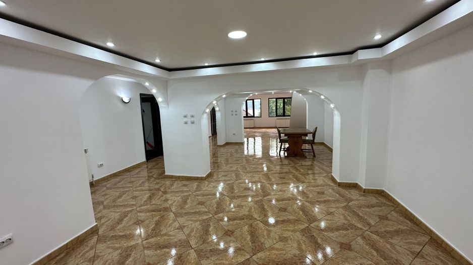 Vilă tip duplex, modernizată 2023,  teren 913 mp, zona Cartier; - Poză 6