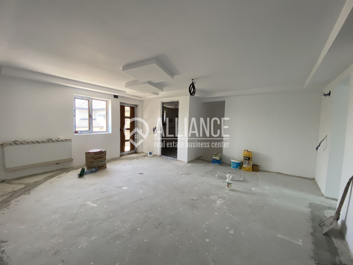 VALU LUI TRAIAN(COD 07) -Casa P+M 5 camere cu teren de 300 mp - Poză 10