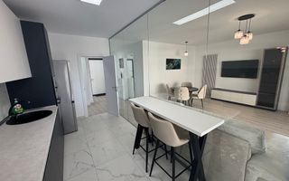 Chirie 2 Camere GranVia Lake View - Terasă cu vedere la Lac - Poză 9