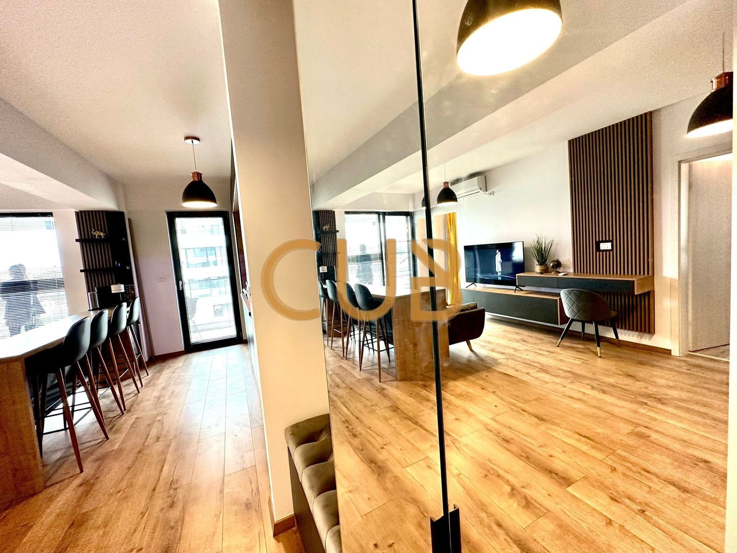 2cam DEOSEBIT|2loc.parcare, terasa11mp| Q apartments Lipovei - Poză 2