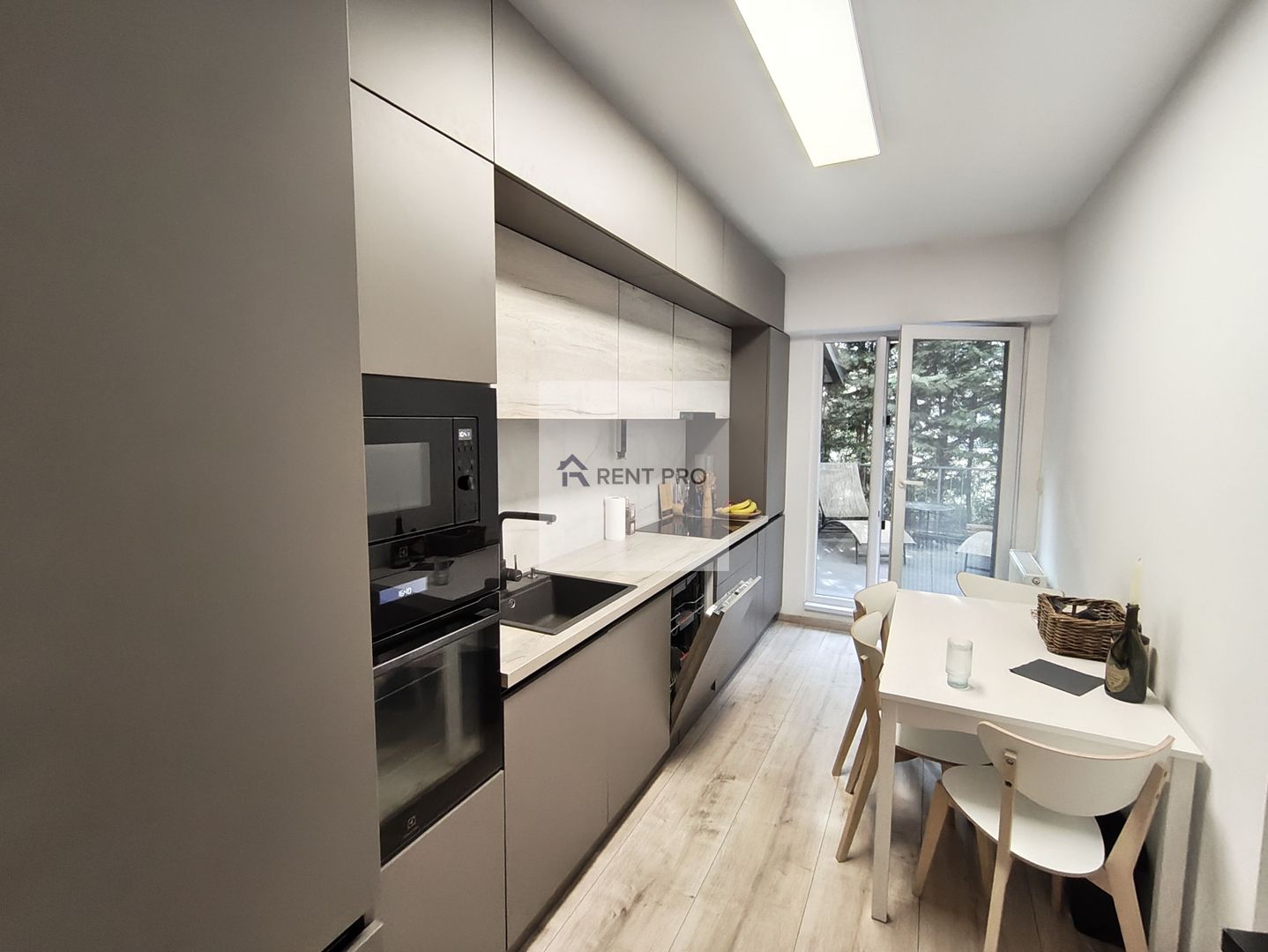 3 Camere Cu Curte Privată GranVia Park Mall Plaza Sector 6 - Poză 31