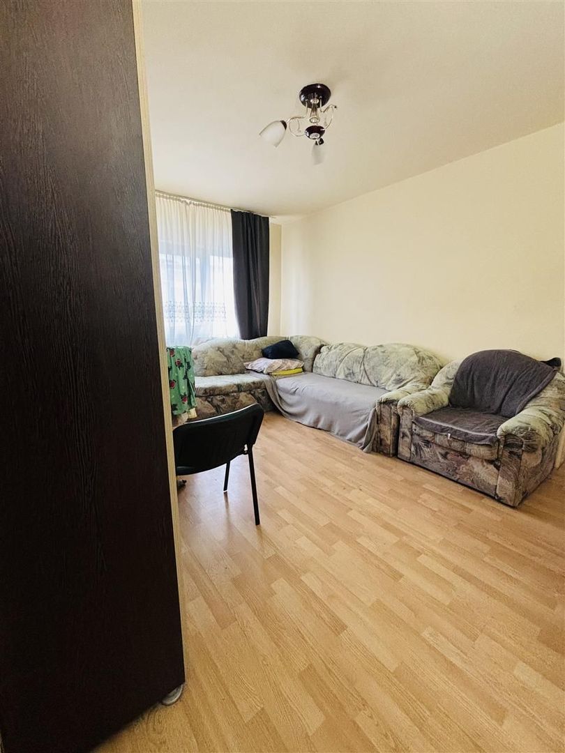 APARTAMENT CU 2 CAMERE SEMIDECOMANDAT ZONA ROGERIUS - Poză 3