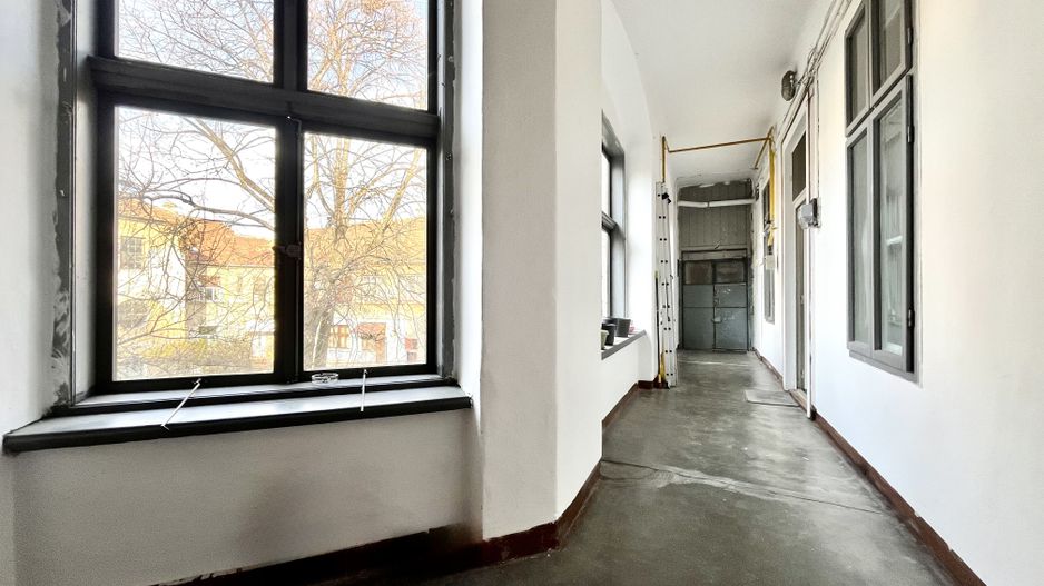 Un apartament care îți oferă orașul la un pas și vedere la Bega - Poză 19