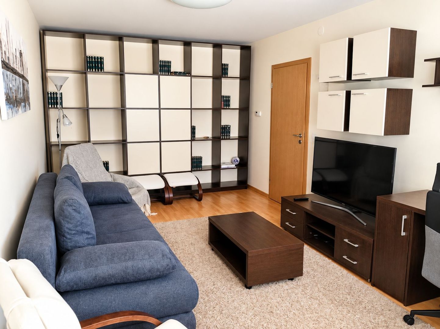 Olimpia-Centrul de Afaceri | 3 Camere | Decomandat | 2 Băi | Centrală Proprie - Poză 2