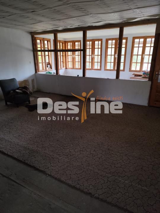 VIla Teisani si 11250 mp teren - Poză 14
