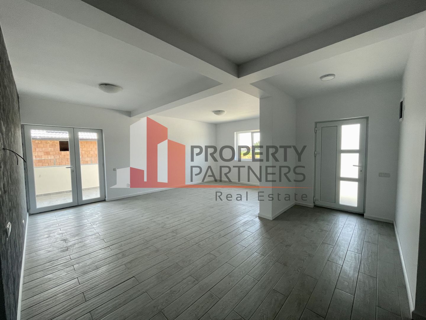 Casa în comuna Sabareni, judetul Giurgiu. - Poză 13