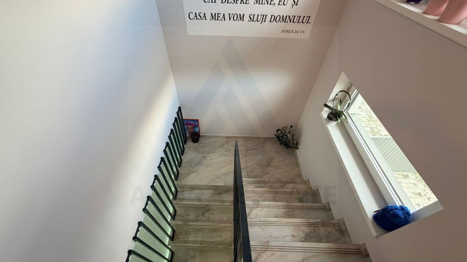 Casa individuala utilata 4 camere 120 mp utili garaj si teren Cristian - Poză 18