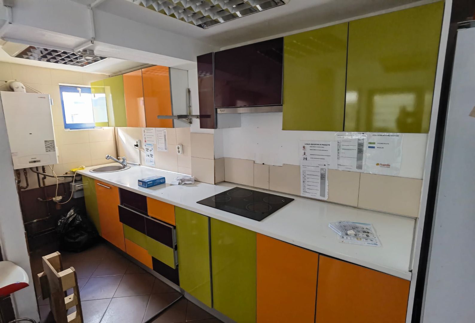 Spatii birouri/servicii - Poză 19