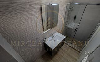 Mamaia - Apartament de 3 camere cu vedere la lac si mare. - Poză 17