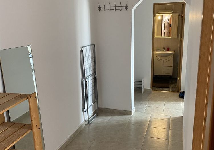 OFERTĂ! Apartament 2 camere decomandat, etaj 4, renovat, metrou 1 Decembrie 1918 - Poză 3