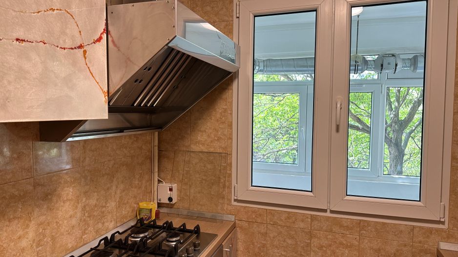 Inchiriere apartament mobilat și utilat 3 camere zona Titan Negociabil - Poză 14