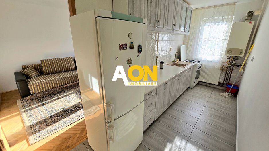 Apartament cu 3 Camere, Etaj Intermediar, Zona Bld. Transilvaniei - Poză 1